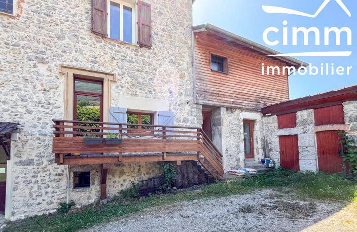 Appartement T4 de 120,16 m² - Entrée indépendante - Terrasse — photo 2