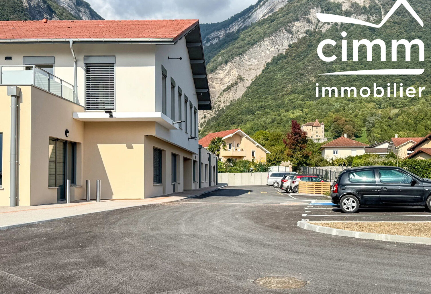LOCAL COMMERCIAL - 200m² - VISIBILITE - PARKING — photo 1