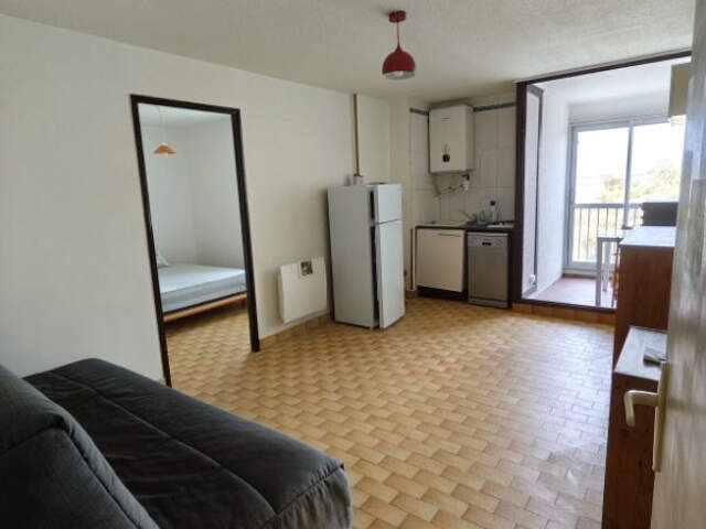 Location à l'année T2 33,32m2 meublé avec parking — photo du bien