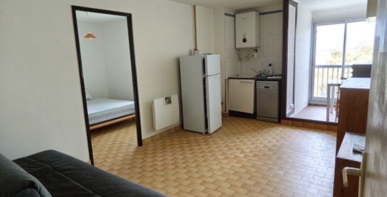 Location à l'année T2 33,32m2 meublé avec parking — photo 1