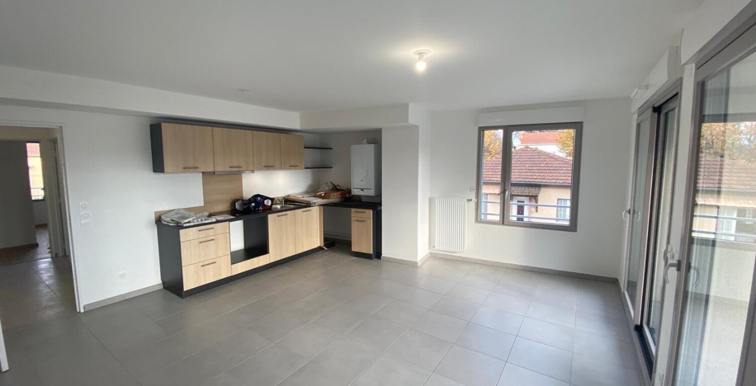 Location appartement 4 pièces 75 m² à Lyon 5 (69005) — photo 1