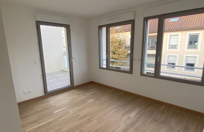 Location appartement 4 pièces 75 m² à Lyon 5 (69005) — photo 5