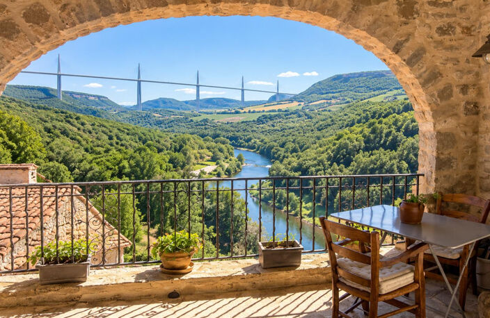 RARE  MAISON EN PIERRE VUE PANORAMIQUE VIADUC — photo 3