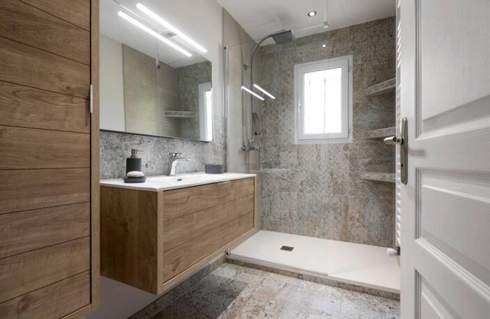 --VUE MER 17EME ETAGE- T3 D'EXCEPTION AVEC EXTERIEUR — photo 4