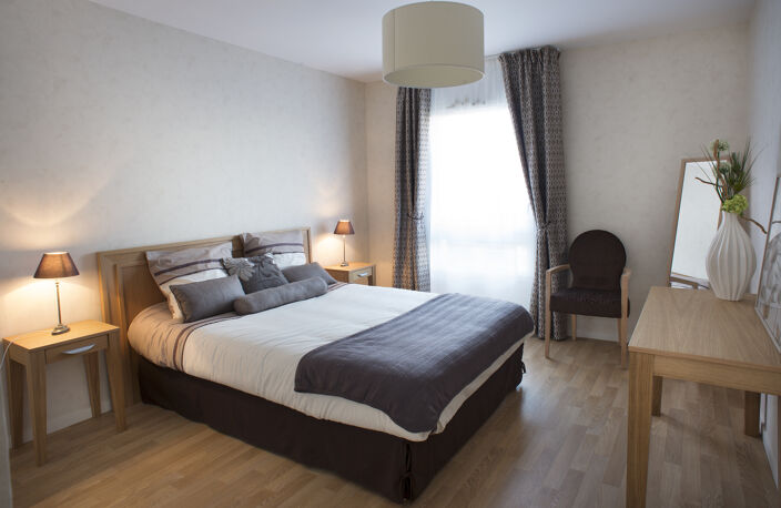 GRAND T4 OFFRE EXCEPTIONELLE A 2MN DE LA PLAGE DES CAPUCINS  — photo 3