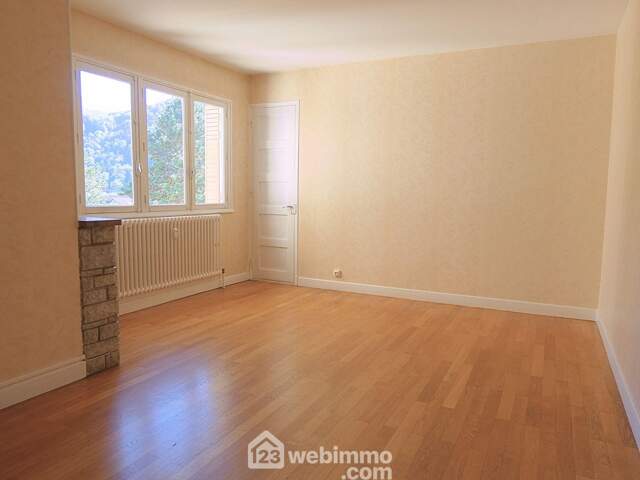 Appartement - 96m² - Ugine — photo du bien