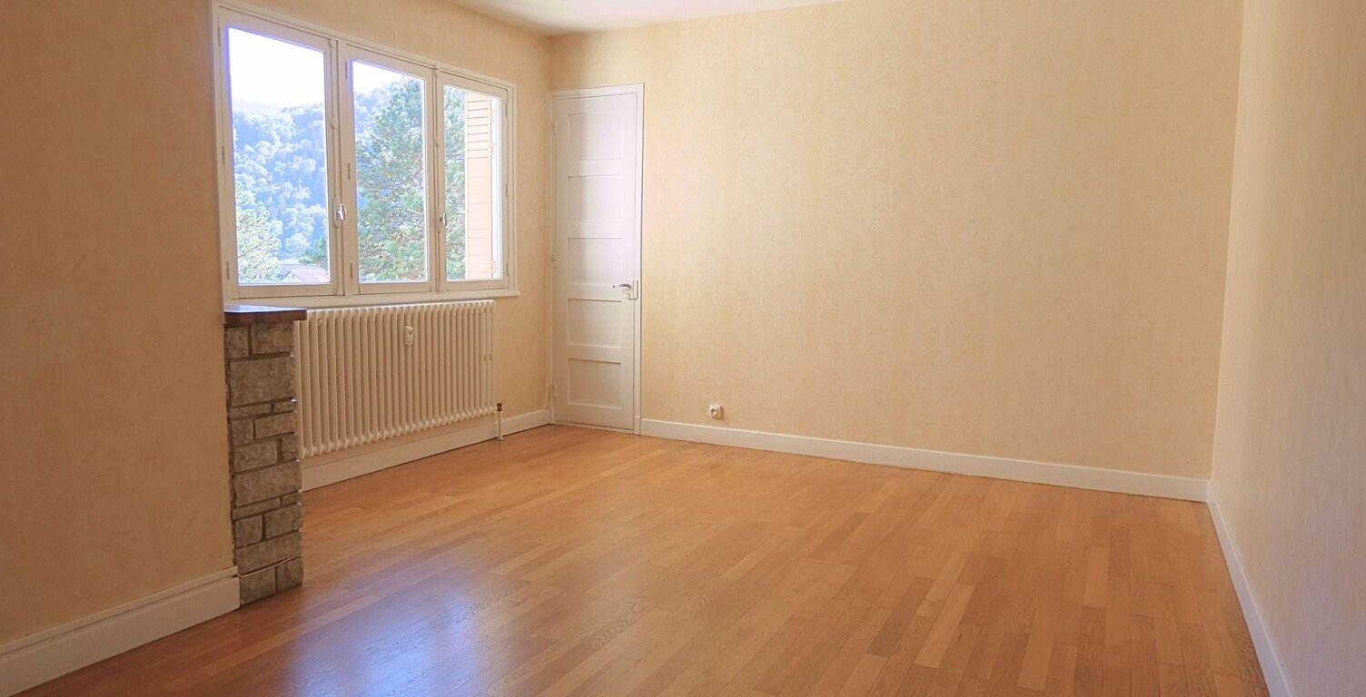 Appartement - 96m² - Ugine — photo 1