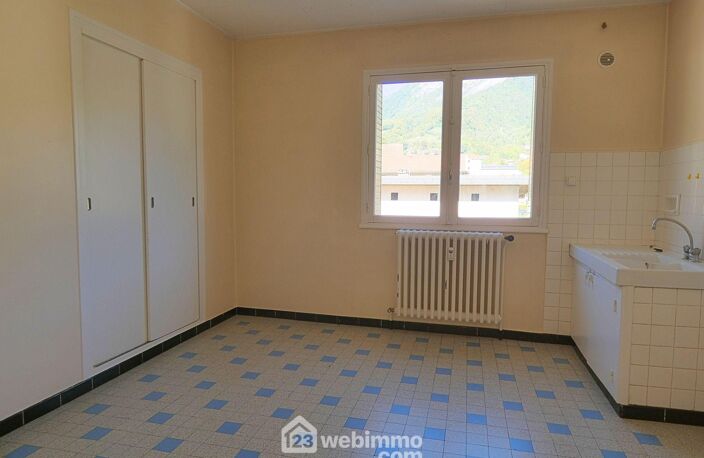 Appartement - 96m² - Ugine — photo 2