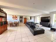 Maison - 235m² - BRUYERES ET MONTBERAULT — photo 4
