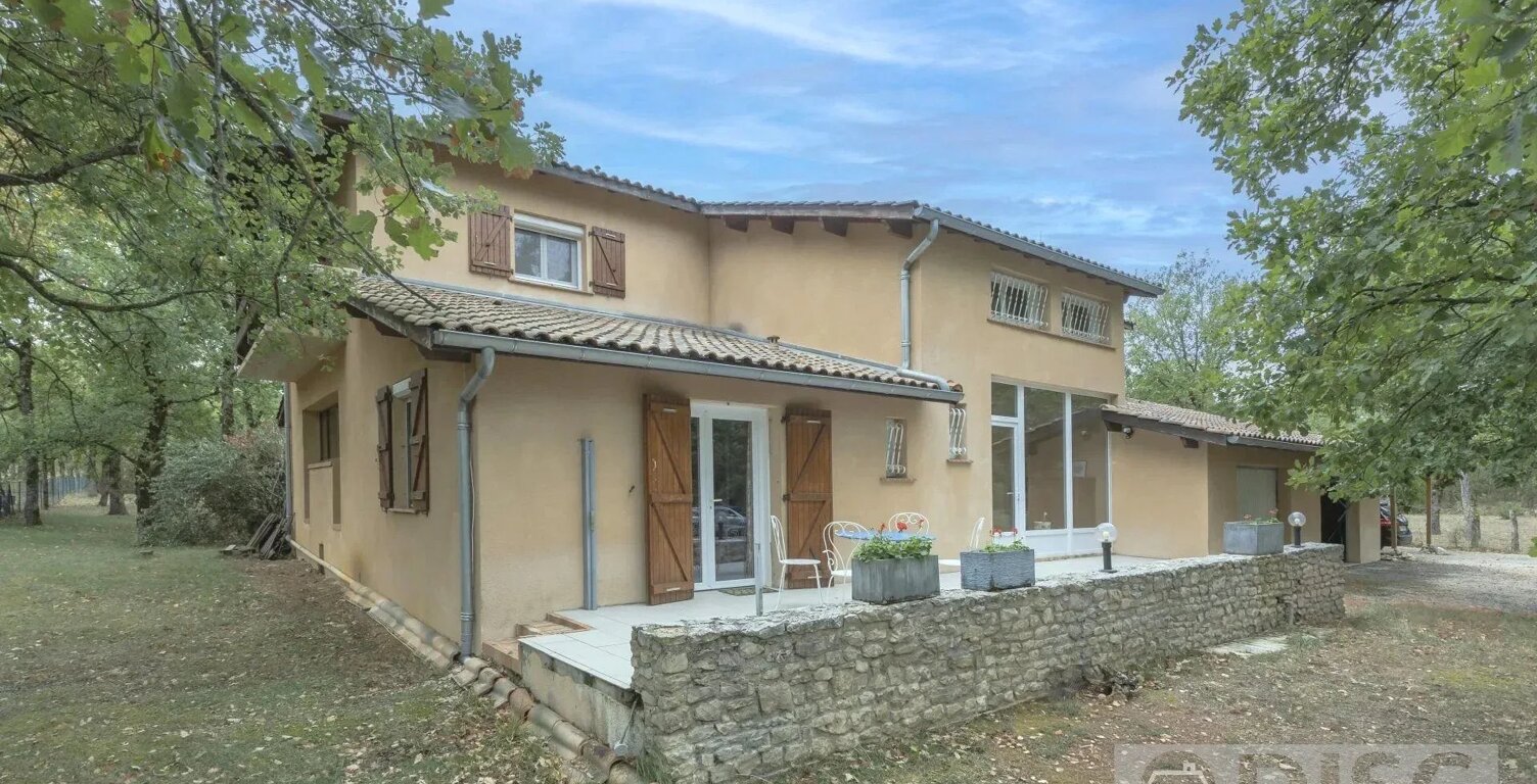 Belle maison spacieuse avec piscine à proximité de Septfonds. — photo 1