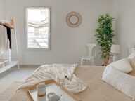 DERNIER ETAGE AVEC BALCON - PETITE RESIDENCE - COEUR DE VILLAGE - FAIBLES CHARGES — photo 2