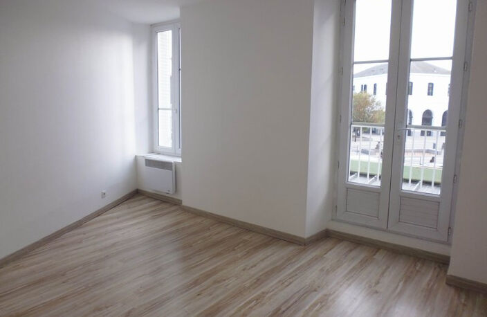 OFFRE DE RENTREE - T2 Clermont Gare Sncf -45m2 — photo 3