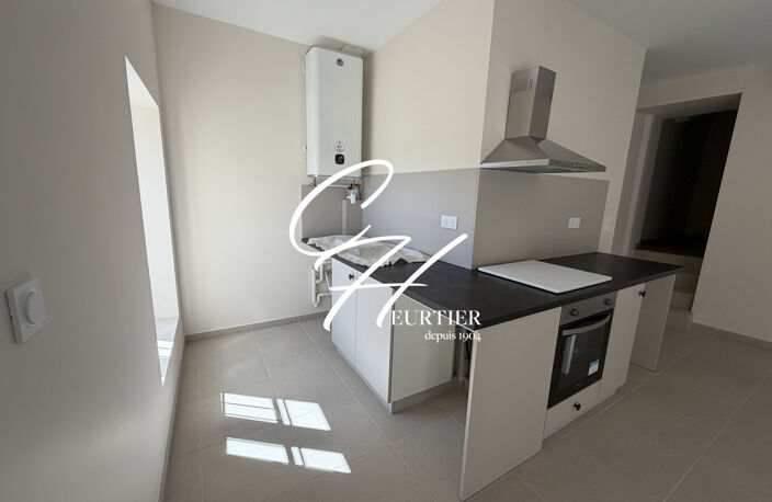 APPARTEMENT - T2 - REFAIT A NEUF — photo 3
