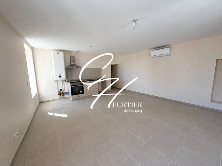 APPARTEMENT - T3 - REFAIT A NEUF — photo 1