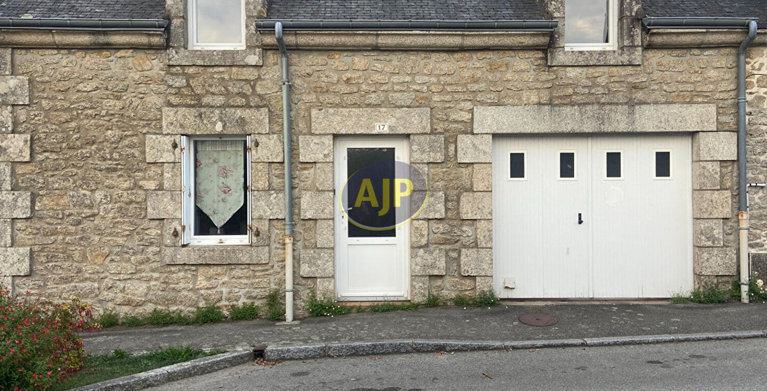 Maison  3 pièce(s)  avec jardin clos centre bourg de Malguénac Réf 6009CB — photo 1