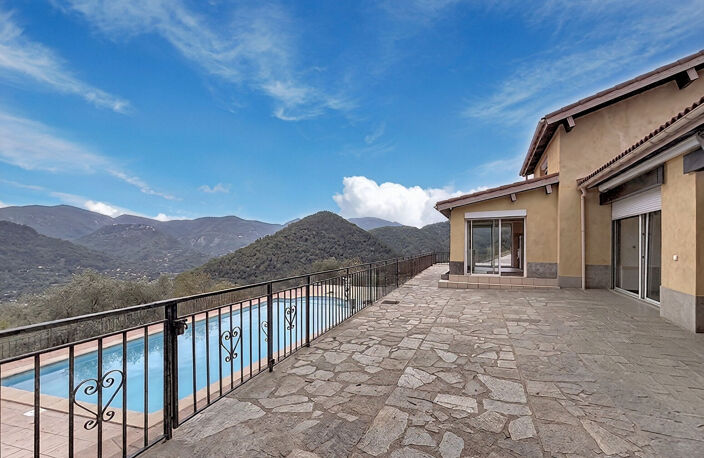 Villa Sospel 265 m2 — photo 2