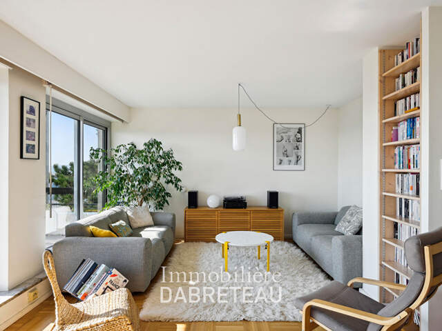 T3 MEUBLE - 107 M2 - CALUIRE-ET-CUIRE — photo du bien