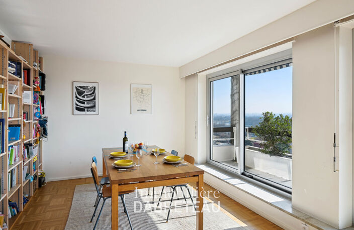 T3 MEUBLE - 107 M2 - CALUIRE-ET-CUIRE — photo 3