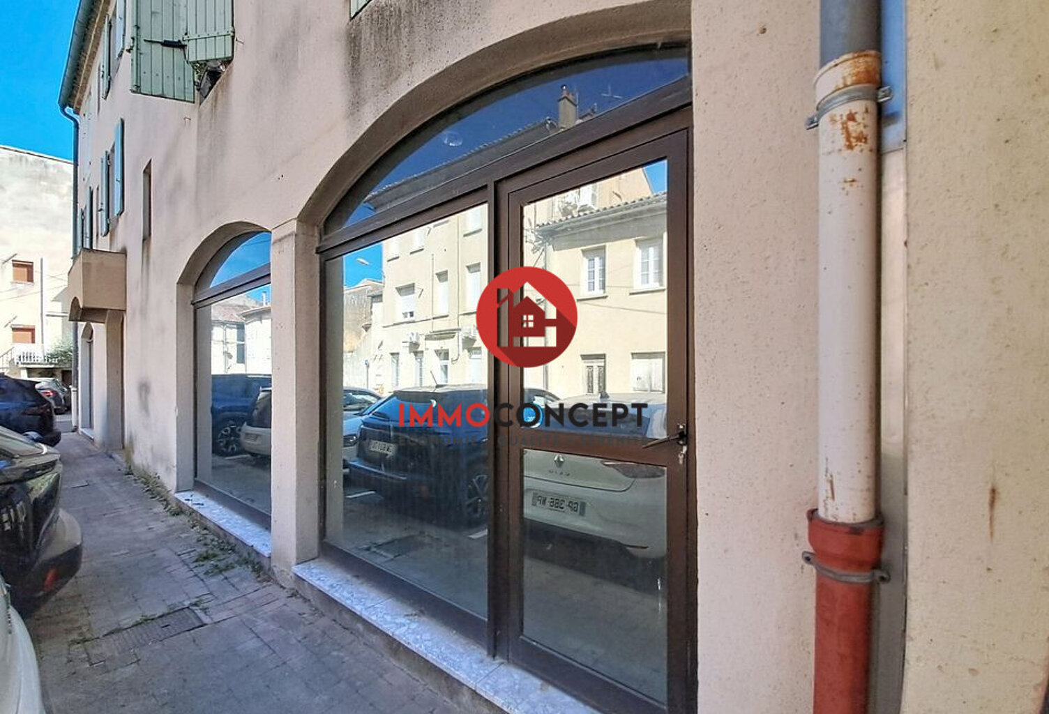 Immobilier Professionnel à vendre Roquemaure — photo 1