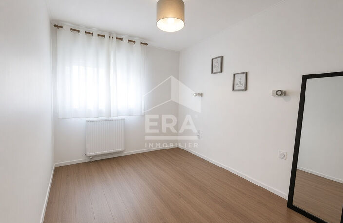 PAU : LOCATION -  Joli T2 de 42 m² avec balcon et parking — photo 3