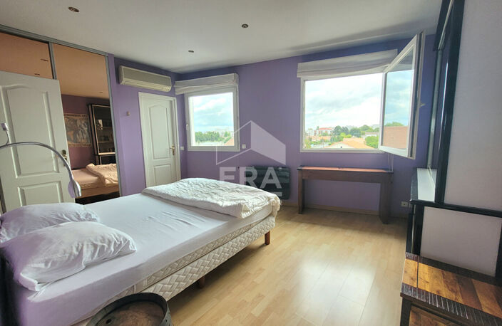 LOCATION PAU - UNIVERSITE: Appartement T5 de 166 m² avec terrasse, garage et 3 places de parking — photo 4