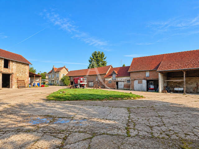 CORPS DE FERME VEXIN — photo du bien