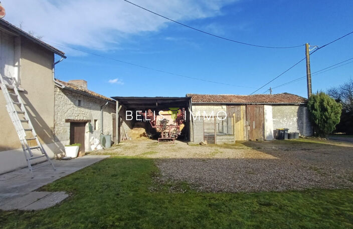Propriété agricole de plus de 24 hectares avec ferme à rénov — photo 5