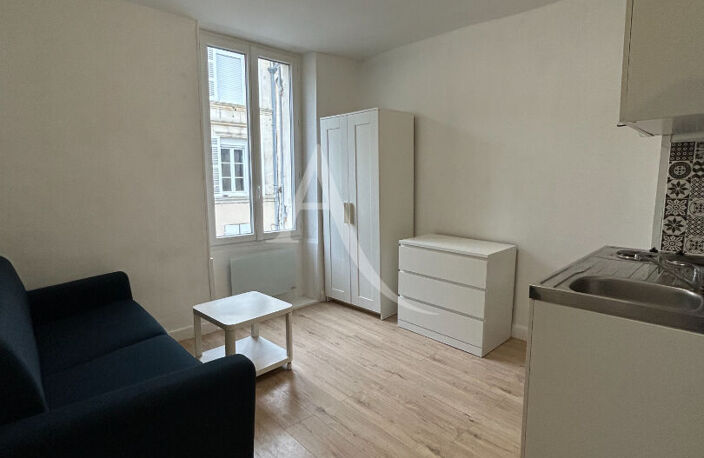 STUDIO MEUBLE - Jonzac Hyper Centre 16.15 m2 — photo 2