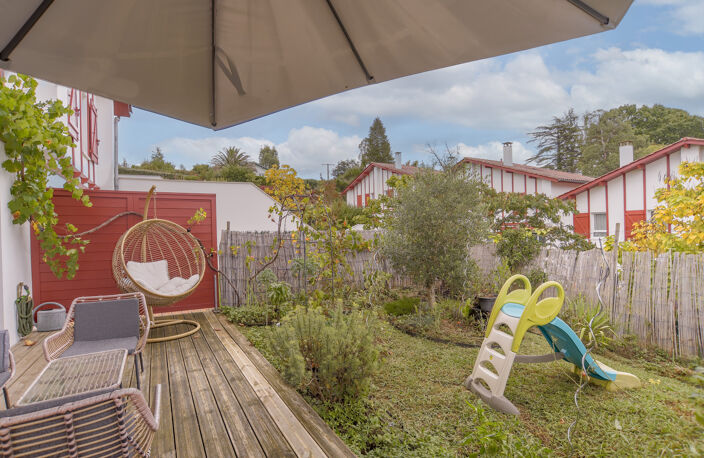 Maison T4 avec garage et jardins — photo 4