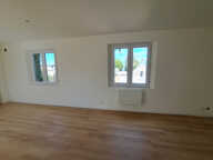 À LOUER - APPARTEMENT DUPLEX - 3 CHAMBRES -SOURDON — photo 3