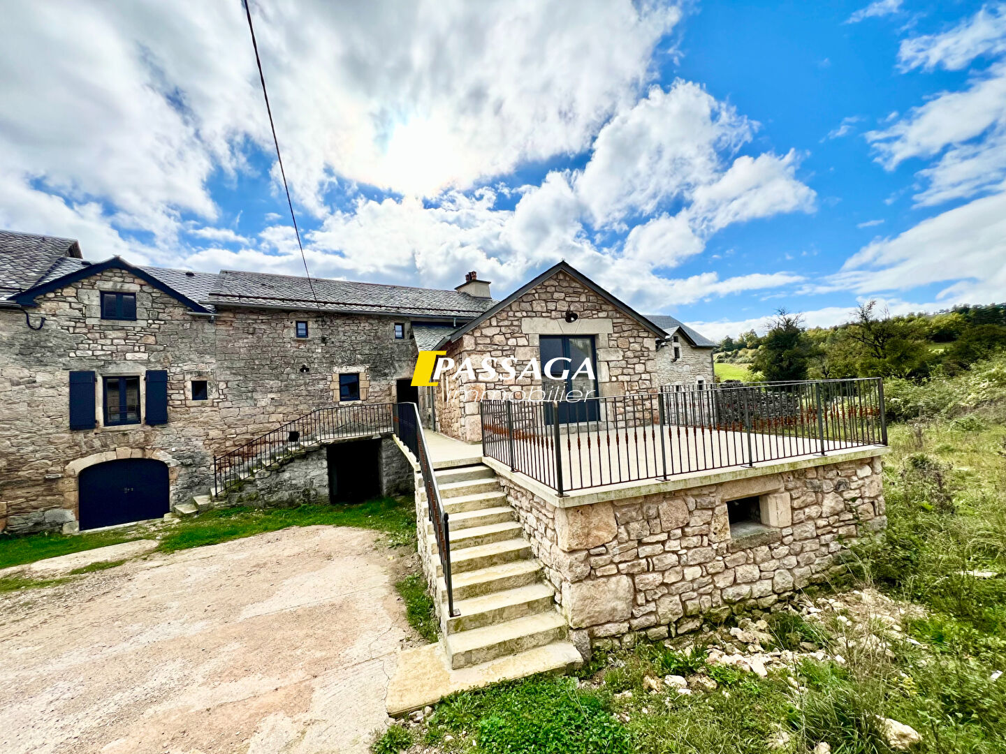 Villa / Maison  T5 à louer Campagnac 12560