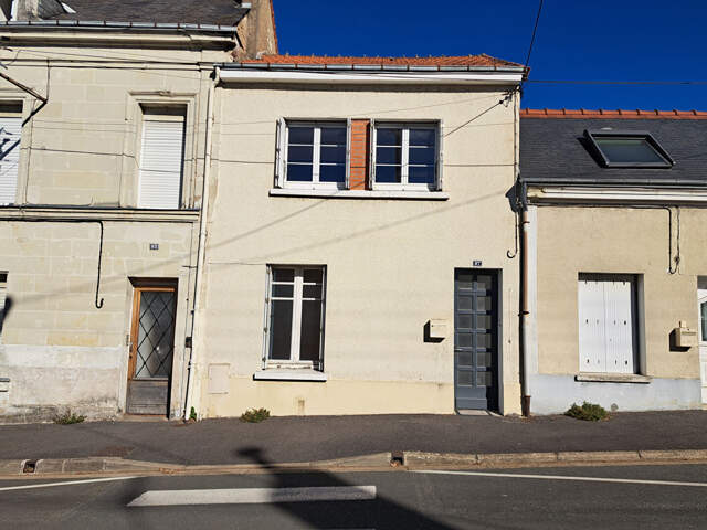 MAISON DE VILLE AVEC JARDIN ET GARAGE — photo du bien