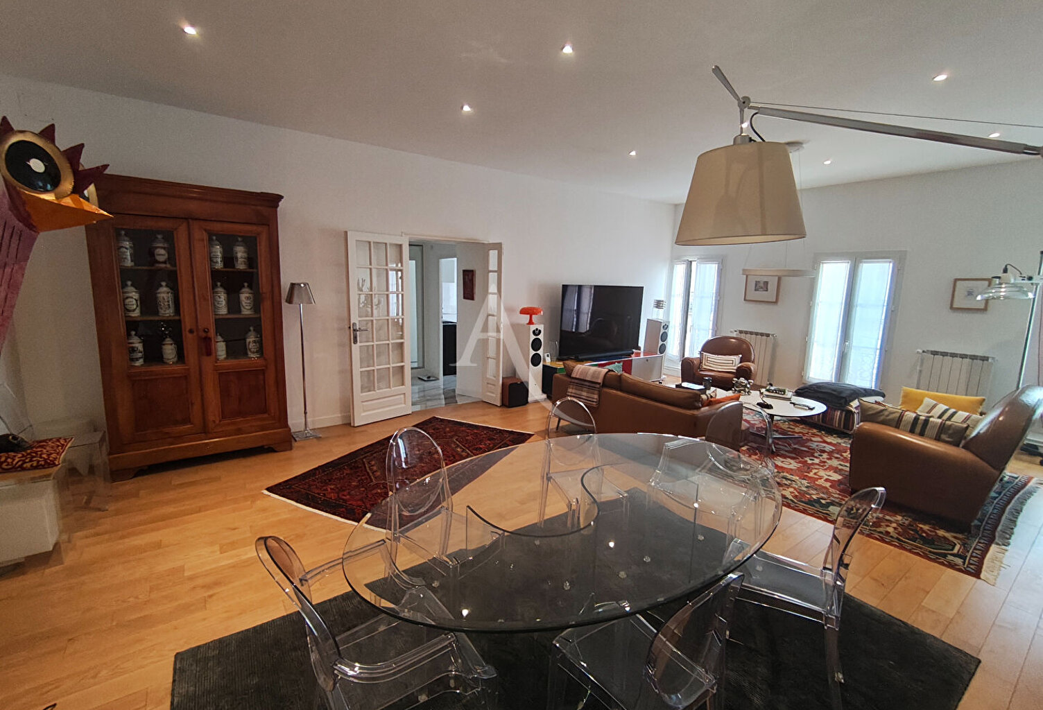 RARE - Hyper centre - Rochefort - Appartement avec ascenseur. — photo 1