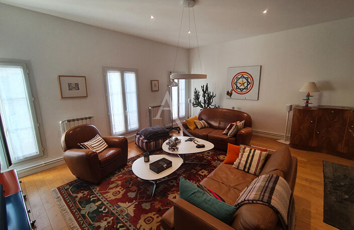 RARE - Hyper centre - Rochefort - Appartement avec ascenseur. — photo 2