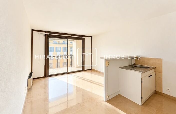 'LE CONSULAT' — photo 3