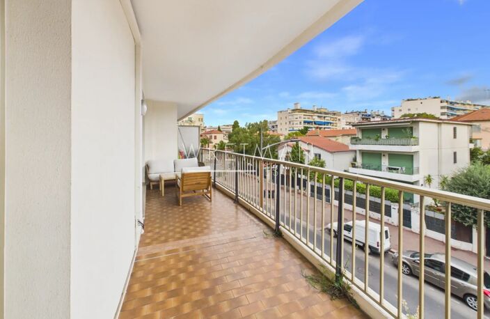 Appartement 2 pièces - Juan les Pins centre — photo 5