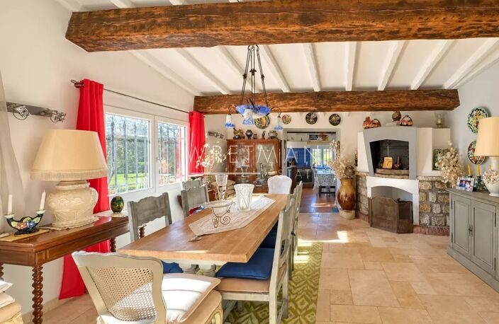 FAYENCE – AUTHENTIQUE BASTIDE PROVENÇALE AVEC PISCINE — photo 5