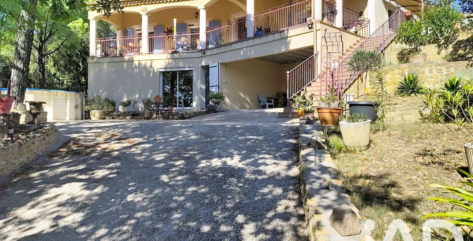 Vente Maison/villa 8 pièces — photo 1