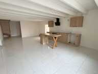 Maison en centre ville - 2 chambres - SAINT JEAN D\'HERMINE - 85210 — photo 2