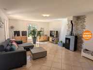 VILLECROZE, villa avec piscine, vue campagne sur terrain 7715m² — photo 4