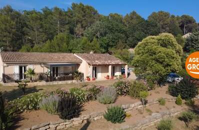 VILLECROZE - Maison de plain-pied avec piscine et vue dégagée — photo du bien