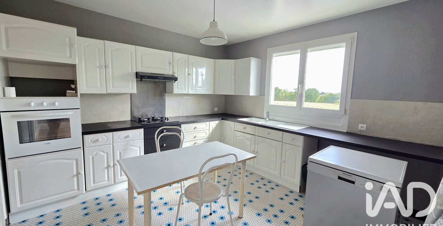 Vente Maison/villa 8 pièces — photo 1