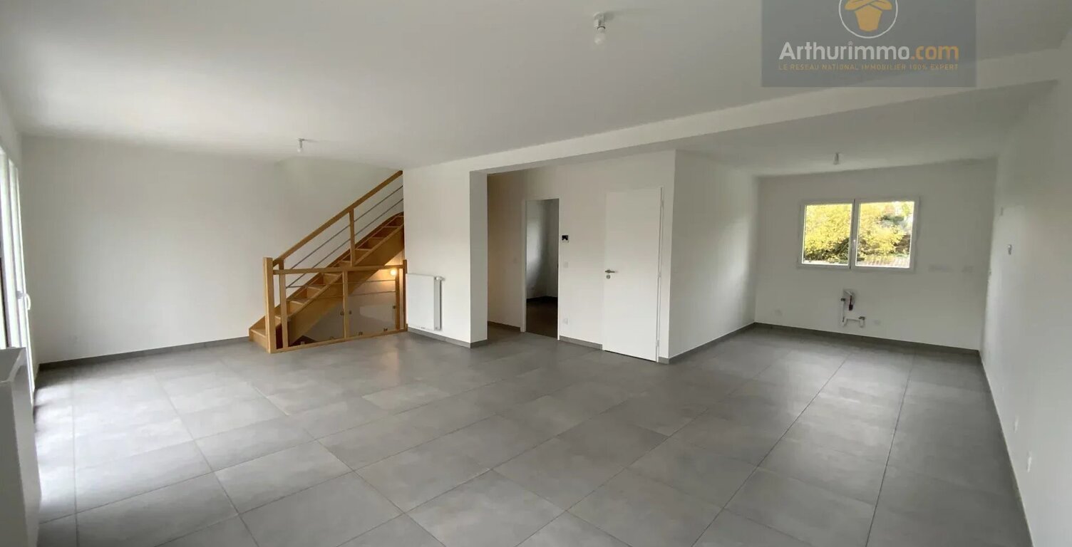 Maison Les Essarts Le Roi 5 pièces 115 m2 — photo 1