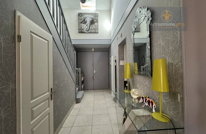 Maison Les Essarts Le Roi 7 pièce(s) 173 m2 — photo 3