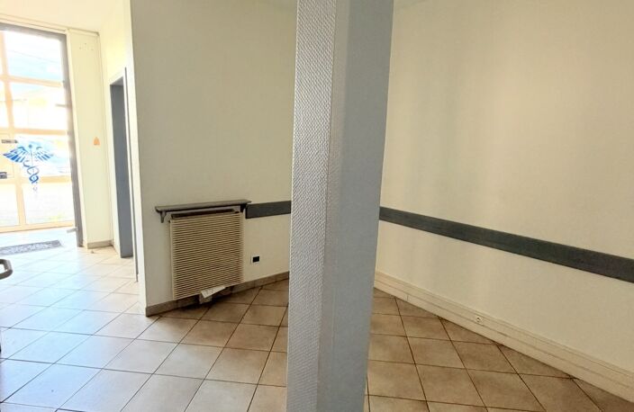 Vente Boutique/Local commercial 122 m&sup2; — photo 3