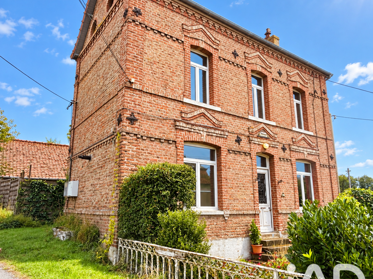 Vente Maison/villa 7 pièces — photo 1