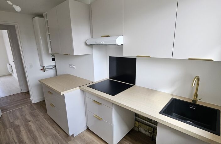 Location Appartement 4 pièces — photo 2