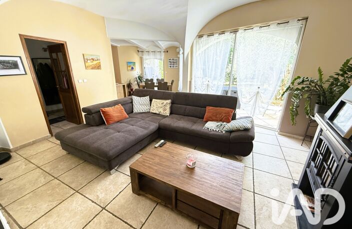 Vente Maison/villa 6 pièces — photo 2