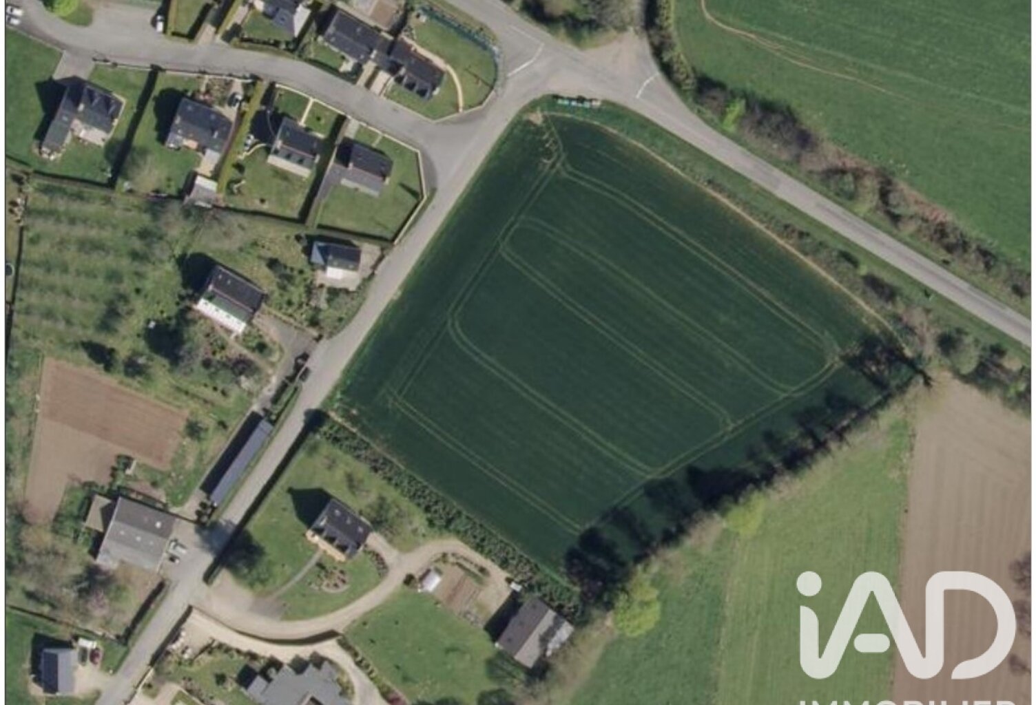 Vente Terrain à bâtir 10 000 m&sup2; — photo 1