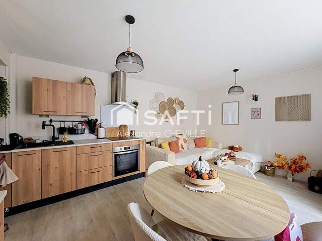 Vichy centre : T3 65m² rénové avec cour privative — photo du bien